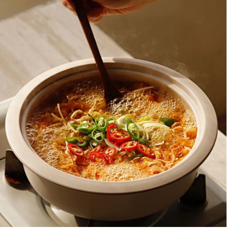 Nhà có kim chi, thử ngay món canh này vừa đơn giản lại bổ dưỡng, chưa đầy 10 phút là được lên mâm nóng hổi, ngon lành-7