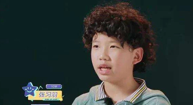 Cậu bé thiếu gia lên truyền hình khoe thành tích khiến cha mẹ nở mũi, nhưng đến đoạn ăn quả nhãn mọi SỰ THẬT bẽ bàng mới phơi bày-1