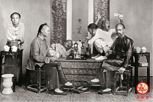 Loạt ảnh xưa quý hiếm thời nhà Thanh: Cận cảnh nhan sắc thiếu nữ trong nhà thổ, hình cuối hé lộ trình sống ảo của Từ Hi Thái hậu-9