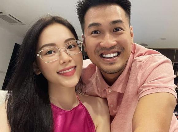 Tăng Thanh Hà và hội em chồng hé lộ không gian đón Giáng sinh, gây chú ý với chi tiết đắt tiền này-6