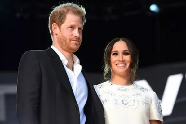 Meghan bị bắt gặp đi mua sắm một mình, chẳng ngờ để lộ ra chi tiết bất thường trở thành trò cười cho thiên hạ-6