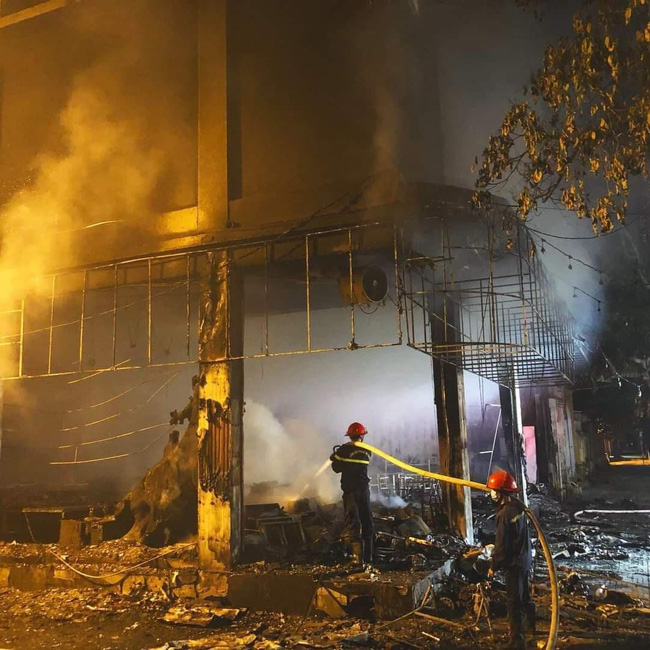 Thông tin mới nhất vụ cháy phòng trà khiến 3 người lớn, 3 trẻ em thiệt mạng ở Nghệ An-1