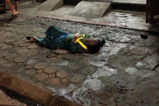 Nữ lao công nguy kịch vì bị ô tô tông, kéo lê trên đường ở Hà Nội: Công an kêu gọi người dân cung cấp thông tin, truy tìm tài xế bỏ chạy
