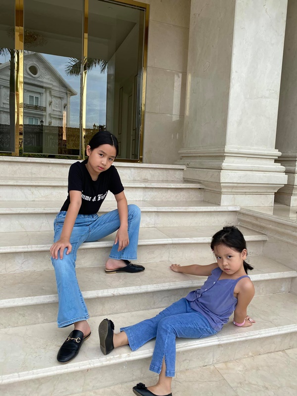 Con gái đặt câu hỏi về tình yêu và kết hôn, Lưu Hương Giang đứng hình nhưng giải đáp sâu sắc, các mẹ khen quá tinh tế!-4