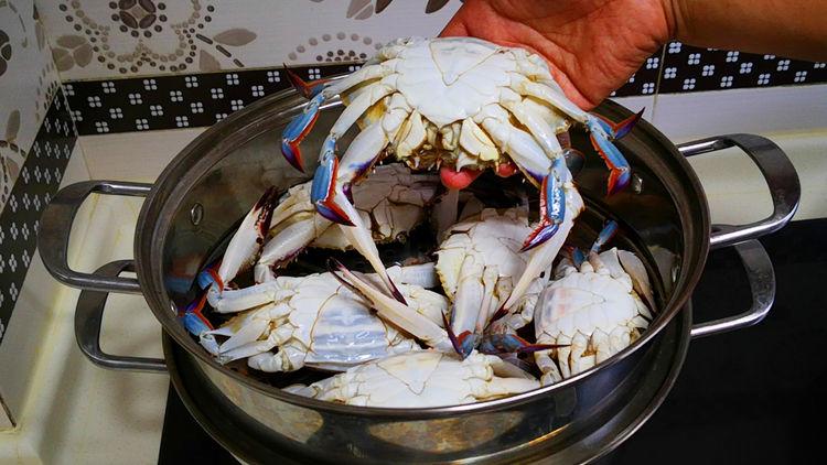 Hấp cua ghẹ dùng nước nào thì ngon, 10 người làm 9 người không biết nên hay bị tanh-3