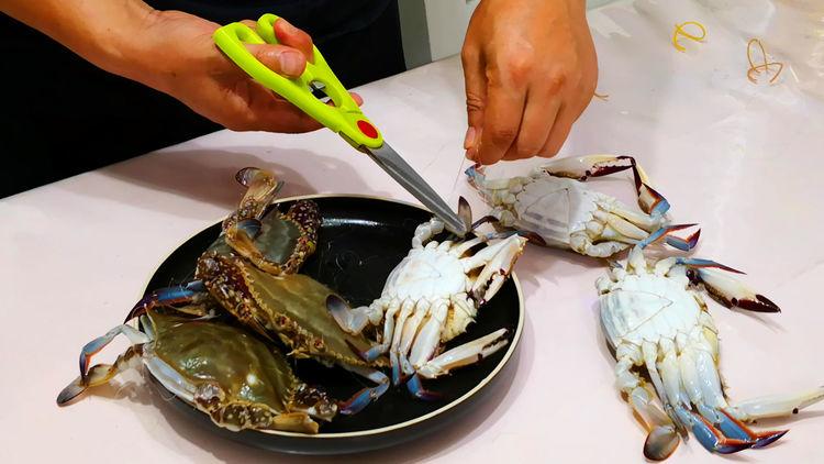 Hấp cua ghẹ dùng nước nào thì ngon, 10 người làm 9 người không biết nên hay bị tanh-4