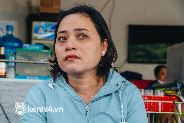 Hoàn cảnh khó khăn của nữ lao công bị ô tô tông nguy kịch: Là trụ cột trong gia đình, tranh thủ lau nhà thuê khi không phải thu gom rác-2