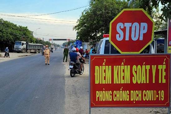 Bộ Y tế đề nghị Ninh Bình thu hồi văn bản 'cách ly người về từ Hà Nội'