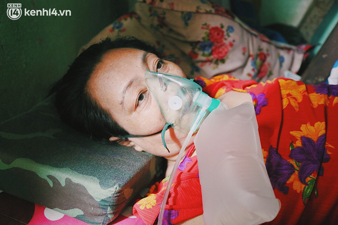 Phổi tổn thương nặng sau khi nhiễm Covid-19, người vợ thoi thóp đợi từng bình oxy của chồng: Bà ơi, đừng bỏ tui lại một mình…-17