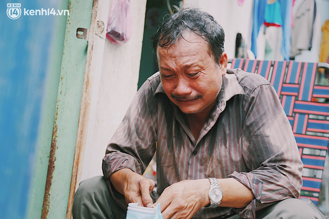 Phổi tổn thương nặng sau khi nhiễm Covid-19, người vợ thoi thóp đợi từng bình oxy của chồng: Bà ơi, đừng bỏ tui lại một mình…-18