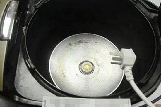 Nếu thấy nấu cơm kém ngon và tốn điện thì kiểm tra ngay bộ phận này của nồi cơm điện