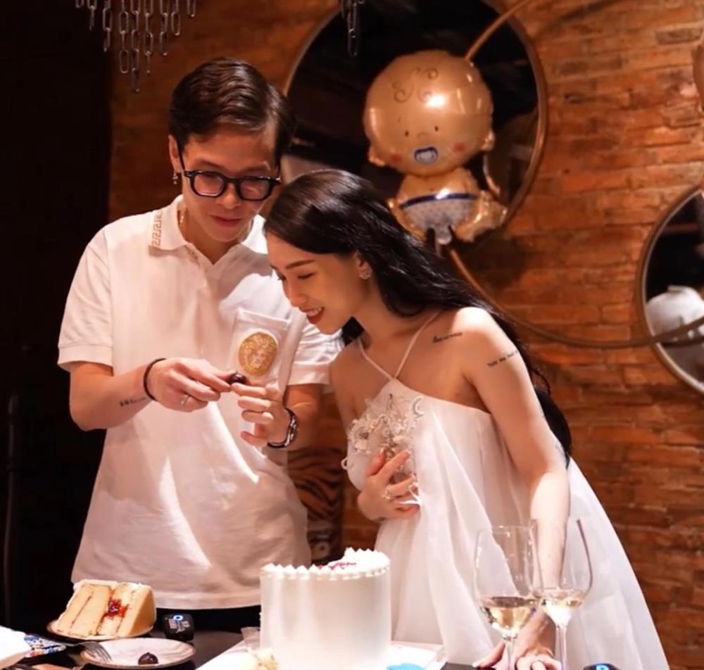 Điểm danh những gia đình người nổi tiếng sẽ đón em bé hổ trong năm 2022-6