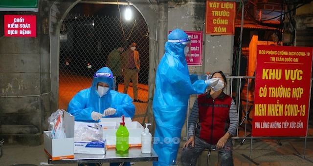 Ngày 18/12, Hà Nội thêm 1.412 ca mắc Covid-19 mới, trong đó có 411 ca ngoài cộng đồng-1