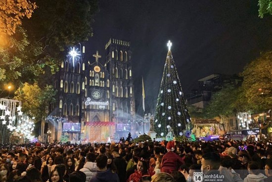 HỎA TỐC: Dịch Covid-19 phức tạp, Hà Nội hạn chế tối đa các hoạt động đông người, vui chơi, lễ hội