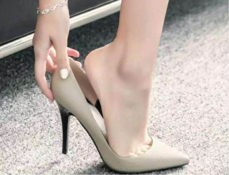 Đi giày cao gót khiến chân bị đau, sưng tấy? Đừng lo, khi biết mẹo nhỏ này dù đi cả ngày chân bạn vẫn luôn thoải mái-2
