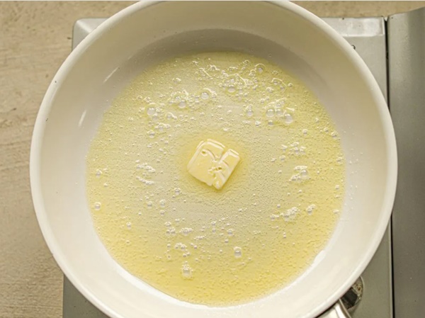 Món ức gà sốt kem nấm ngon tuyệt chỉ với vài bước cơ bản, ai ăn cũng khen-5