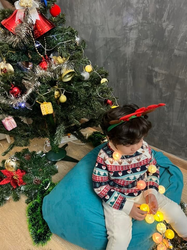 Sao Việt trang hoàng nhà cửa lộng lẫy đón Giáng sinh: Lã Thanh Huyền kết gu sang chảnh, Cường Đô La chịu chơi sắm cây thông khủng-9