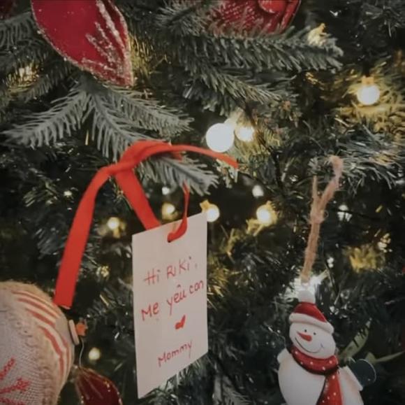 Sao Việt trang hoàng nhà cửa lộng lẫy đón Giáng sinh: Lã Thanh Huyền kết gu sang chảnh, Cường Đô La chịu chơi sắm cây thông khủng-19