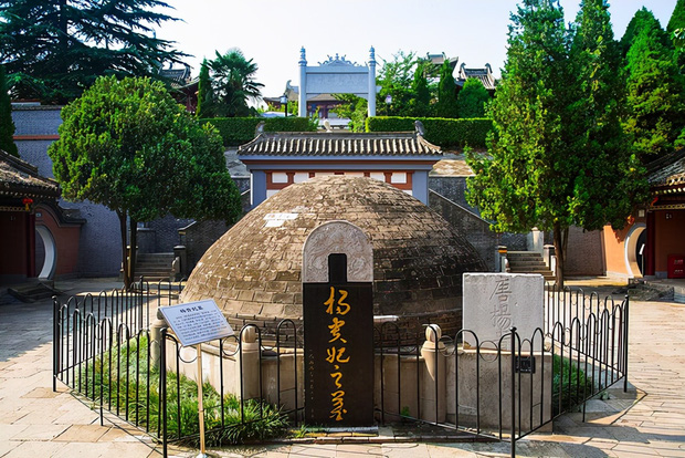 Mở quan tài Dương quý phi, đoàn khảo cổ sững sờ không tin vào mắt mình khi phát hiện bí mật chua xót về đại mỹ nhân-3