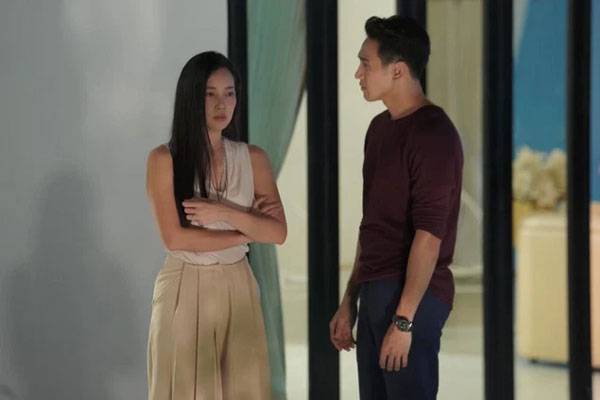 Bị mẹ chồng bắt xuống bếp ăn riêng, con dâu nói 1 câu khiến cả gia đình chồng cứng họng-2