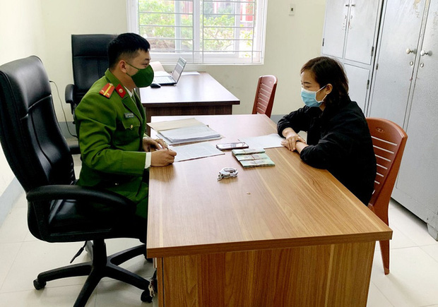 Dùng bẫy lừa đảo tình và tiền, máy bay bà già cuỗm được gần 500 triệu đồng-2