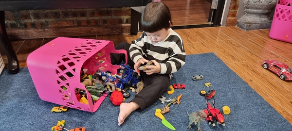 Thừa hưởng gen hài hước từ bố Núi, cậu Út nhà Xuân Bắc ngọng líu ngọng&nbsp;lô&nbsp;mẹ phải phiên dịch nhưng ai cũng mê-5