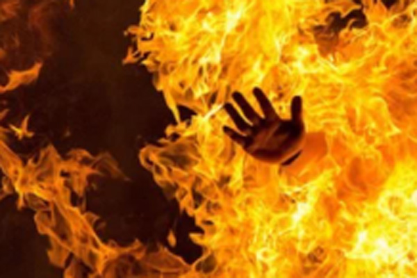 Chân dung nữ quái tham gia nhóm đua xe bị bắt trên cầu Nhật Tân với phát biểu trên VTV: Em lên cầu chơi thôi, em có biết đua đâu!-5