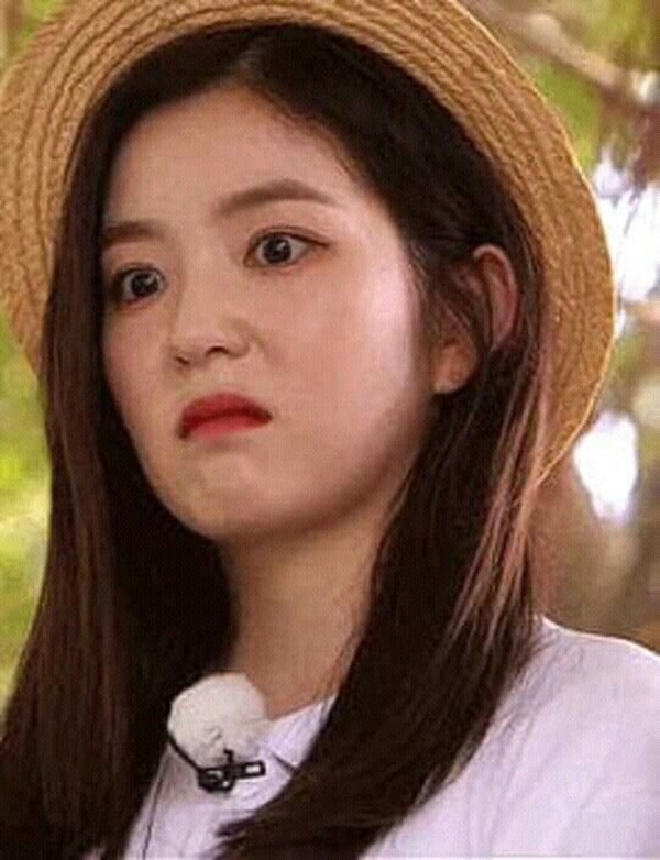 Vì sao bạn thường xuyên bị mặt đỏ, cảm thấy nóng rát mặc dù không bị sốt?-2