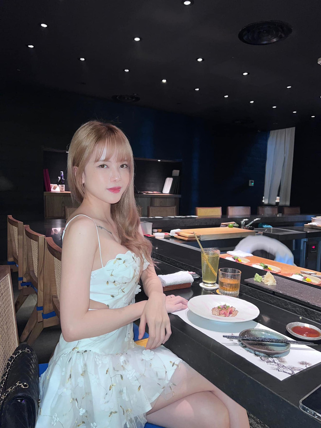 Giữa lúc Sơn Tùng và Hải Tú dắt tay nhau lên bìa tạp chí, Thiều Bảo Trâm có động thái gì?-4