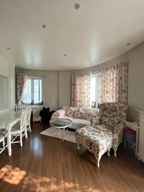 Hé lộ không gian phòng riêng của Thủy Top: Căn hộ sang chảnh trong tòa nhà 7 tầng, nằm ở mặt tiền đắt đỏ bậc nhất Hà Nội-4