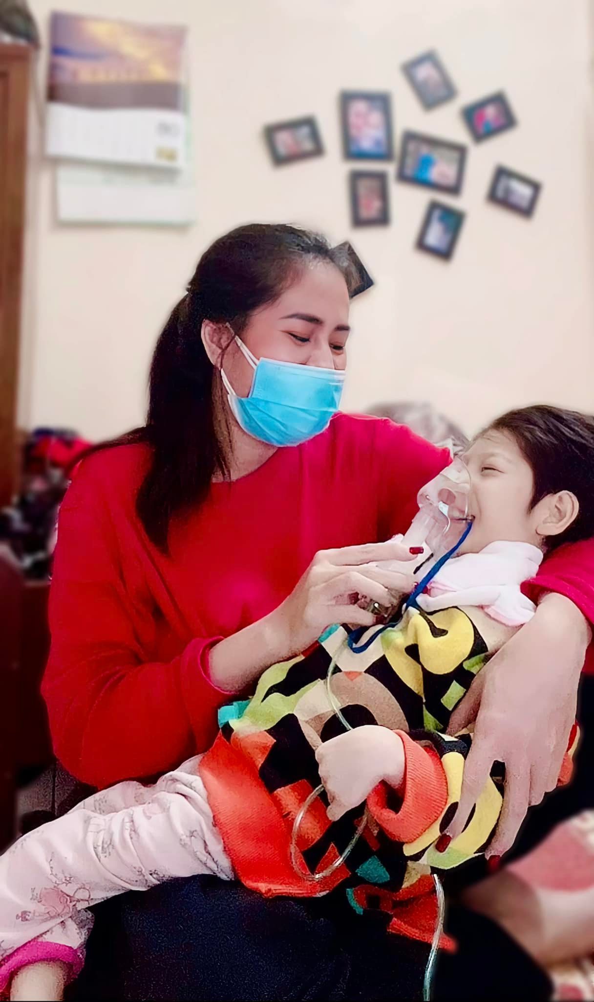 Cả nhà diễn viên Minh Cúc Hương vị tình thân mắc Covid-19-1