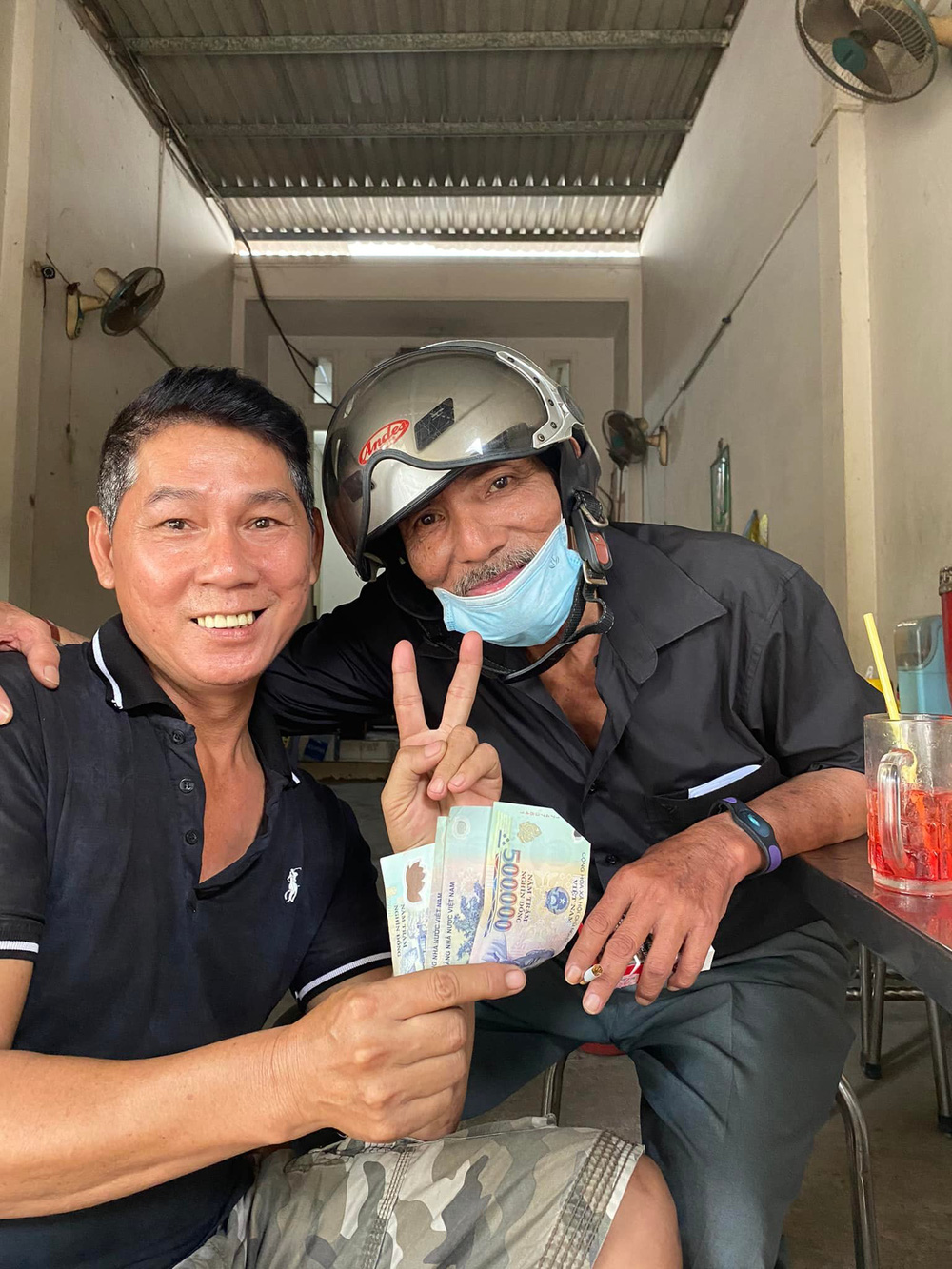 Thương Tín tố Kim Chi nhập nhằng 800 triệu: Mạnh thường quân nhờ công an vào cuộc sao kê-4