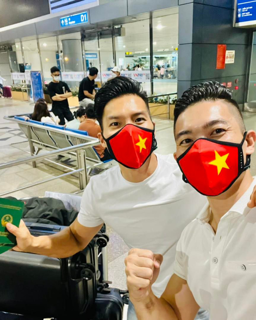 Quốc Cơ, Quốc Nghiệp sang Tây Ban Nha phá kỷ lục Guinness thế giới: Vì Việt Nam bất khuất!-2