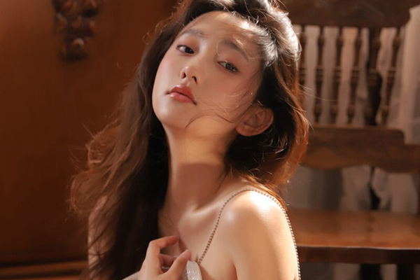 Bước qua năm 2022, mệnh Thủy gặp nhiều khó khăn, ngoại trừ 3 người tuổi này, sóng gió qua đi may mắn đổ về, tiền đầy túi tình đầy tim-4