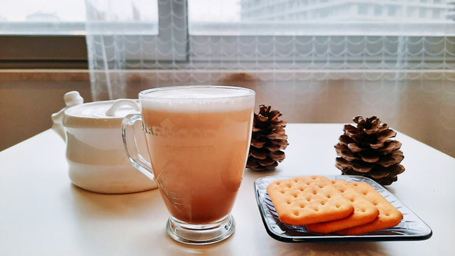 Mách chị em cách pha trà túi lọc chuẩn đét, ngon như ngoài quán: Bí quyết chỉ nằm ở 1 thao tác cực đơn giản!-1