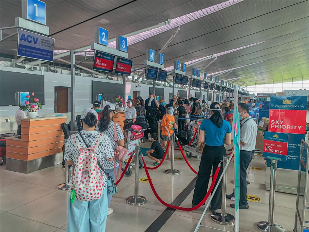 Đồng loạt tung vé máy bay Tết: Nhiều, rẻ mà rất ế-1