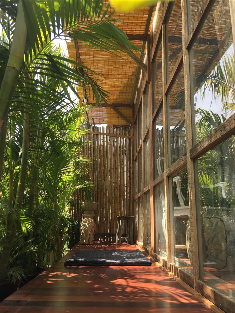 Nhà sàn 28m2 với chi phí chỉ 100 triệu đồng, bày trí nội thất Đông Dương cổ-8