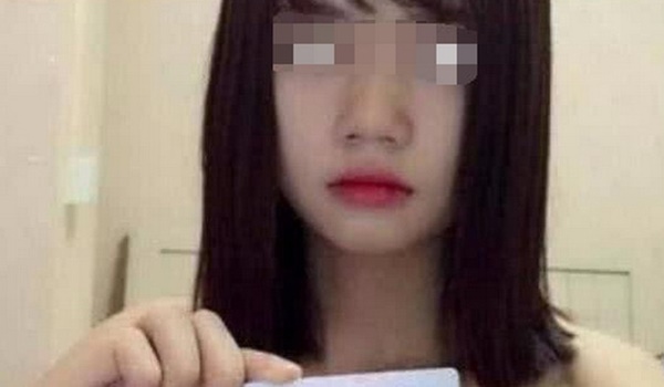 Nữ sinh bỗng dưng có tiền mua túi hiệu, cha mẹ đau đớn khi biết con đi vay nặng lãi rồi bị tung ảnh khoả thân lên mạng-1