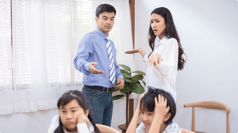 Đi chơi về thấy nhà toàn đồ nội thất đắt tiền, người phụ nữ 45 tuổi ngồi rung đùi nói câu này khiến tôi khóc thét-1