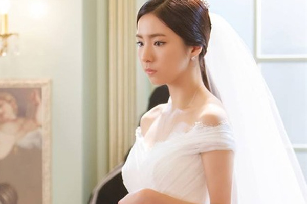 Sau đêm tân hôn, mỗi tháng vợ đến gặp dì 3 lần, sốt ruột đưa vợ đi bệnh viện khám, tôi vội van xin bác sĩ giữ bí mật-2