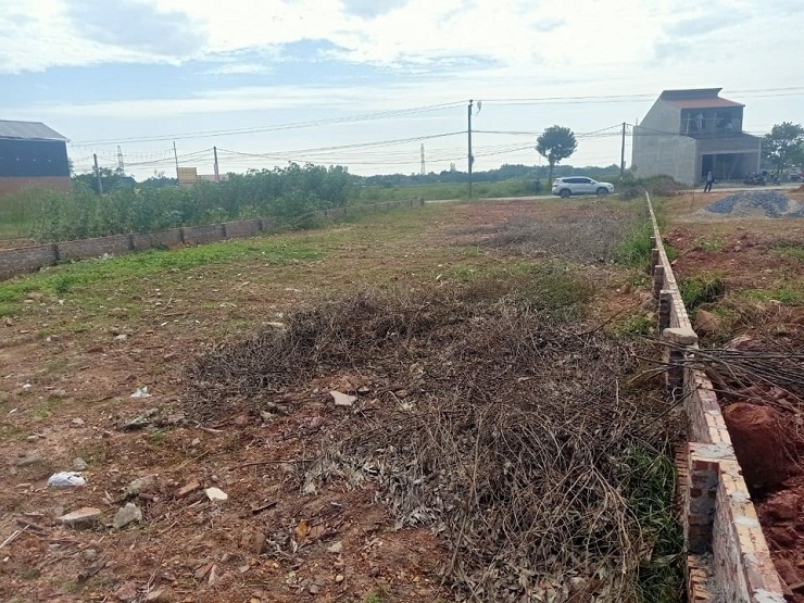 Đất nền sốt nóng, có nơi tăng 100%, nhà đầu tư ráo riết săn lùng-2