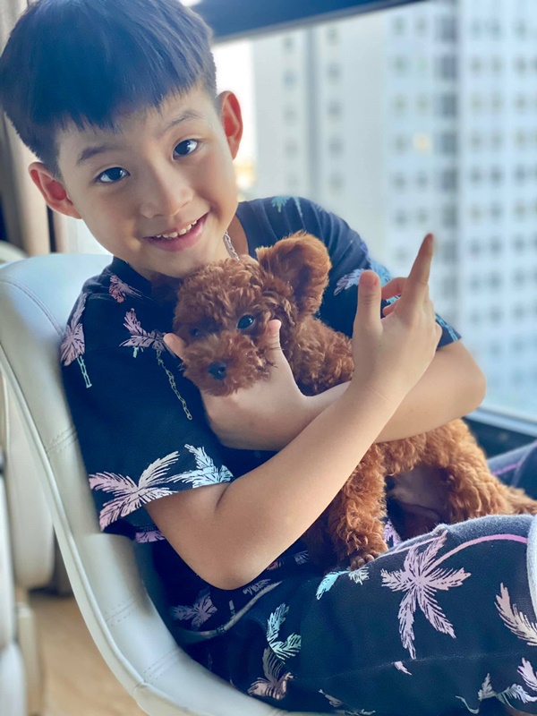 Quý tử&nbsp;7 tuổi nhà Đan Lê ngọt ngào đến mát lòng mát dạ&nbsp;khiến các mẹ trầm trồ, hoá ra là có bí quyết dạy con của MC-6