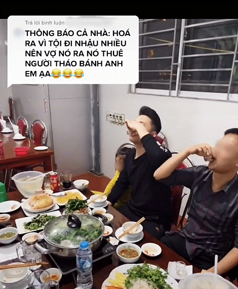 Sau bữa nhậu anh chồng quỳ lạy điện thoại giữa đường để gọi cứu hộ, dân mạng cười bò khi biết danh tính kẻ trộm bánh xe ô tô-5