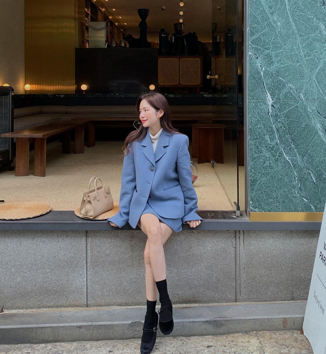 Gợi ý 11 cách diện váy + blazer dễ áp dụng, mà đẹp lồng lộn để chị em đi chơi lễ-10