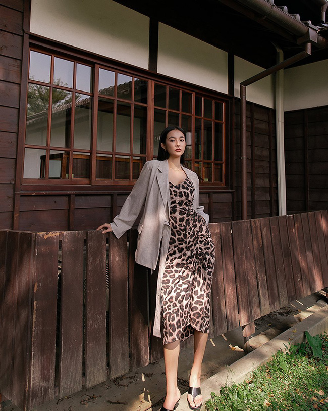 Gợi ý 11 cách diện váy + blazer dễ áp dụng, mà đẹp lồng lộn để chị em đi chơi lễ-7