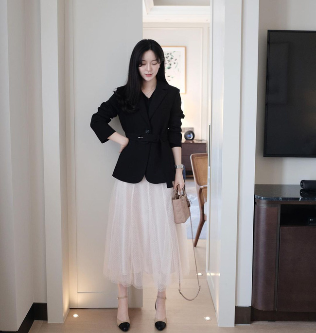 Gợi ý 11 cách diện váy + blazer dễ áp dụng, mà đẹp lồng lộn để chị em đi chơi lễ-8