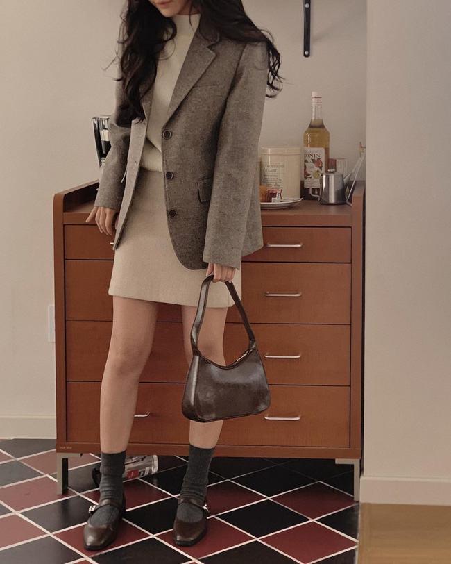 Gợi ý 11 cách diện váy + blazer dễ áp dụng, mà đẹp lồng lộn để chị em đi chơi lễ-9