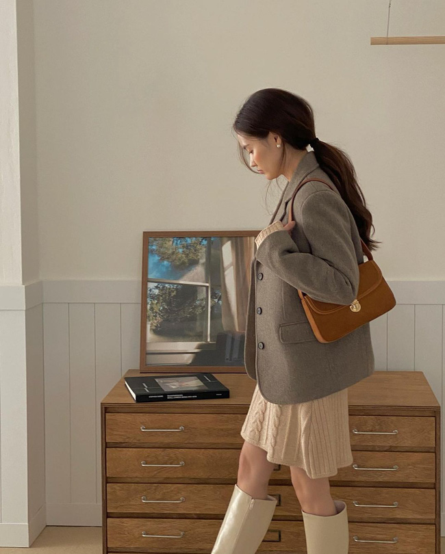 Gợi ý 11 cách diện váy + blazer dễ áp dụng, mà đẹp lồng lộn để chị em đi chơi lễ-11