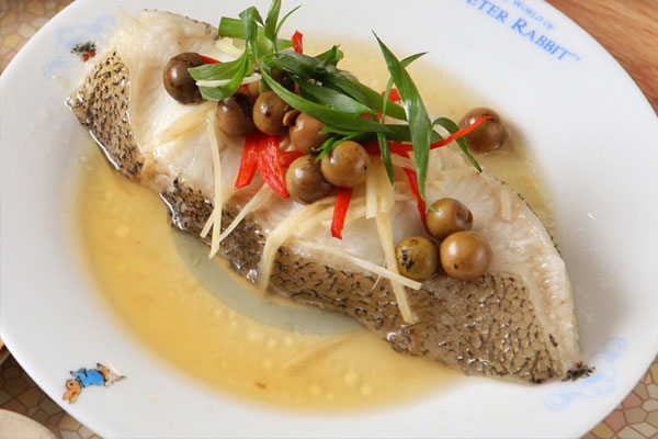 3 bí quyết giúp món cá hấp của bạn thơm ngon, ngọt thịt-1