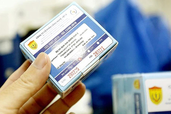 Vụ Công ty Việt Á thổi giá kit test COVID-19: 11 người ở Nghệ An được Bộ công an triệu tập ra Hà Nội-2